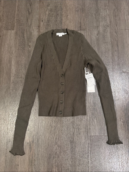 Good American Sweaters - Good American Olive Ribbed V-Neck Button Cardigan
